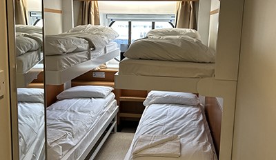 Four-berth cabin with bunk beds on the Isle of Inisheer