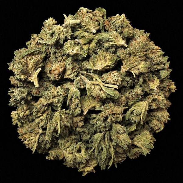 Round arrangement of smaller green flower pieces used to show a value tier