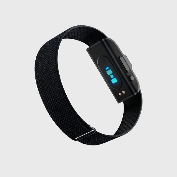 Hume Band 2.0 worn on a black woven HumeWeave strap