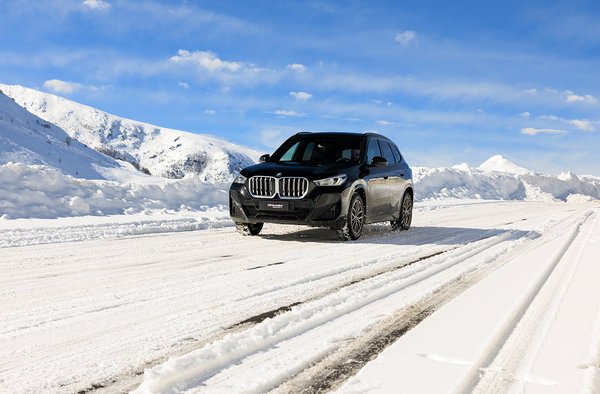 SUV on Pirelli Cinturato Winter 3 tyres driving on a snowy mountain road